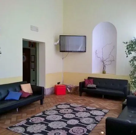 Yh Hostel *